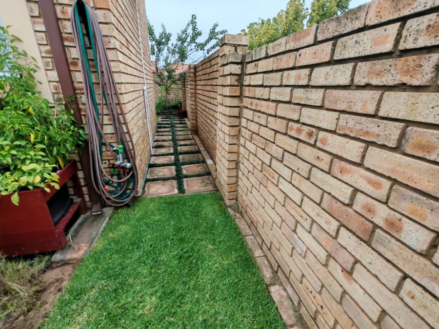 2 Bedroom Property for Sale in Sasolburg Ext 11 Free State